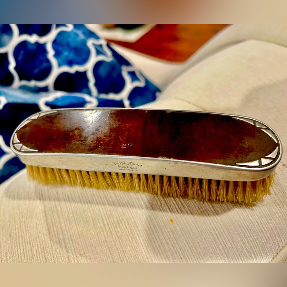 1940’s Art Deco Pro-phyla-tic Sterilized Gentleman’s clothing Brush